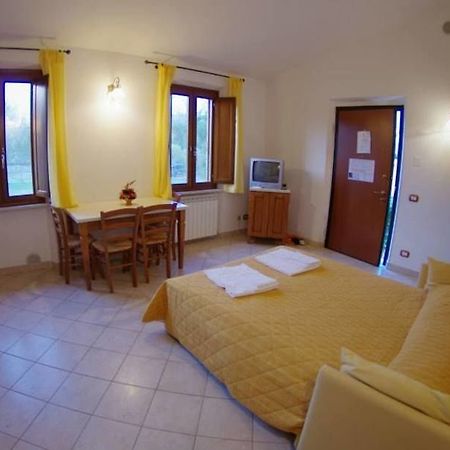 Oasi Del Grillo Lejlighedshotel Castelnuovo Berardenga Eksteriør billede