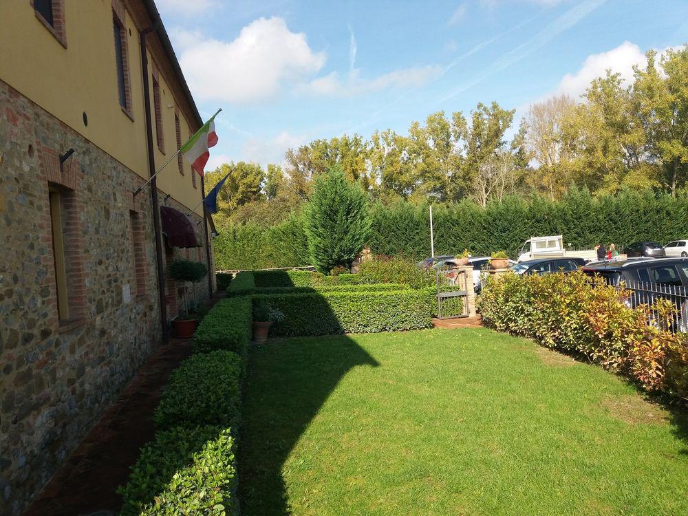 Oasi Del Grillo Lejlighedshotel Castelnuovo Berardenga Eksteriør billede